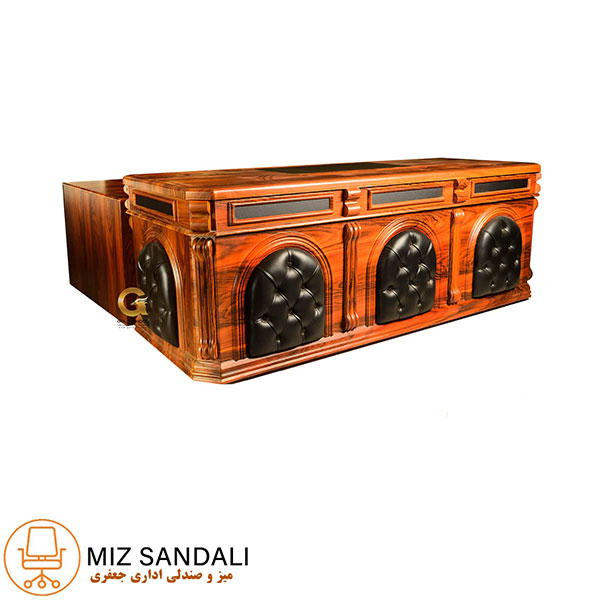 میز مدیریت امپراطور